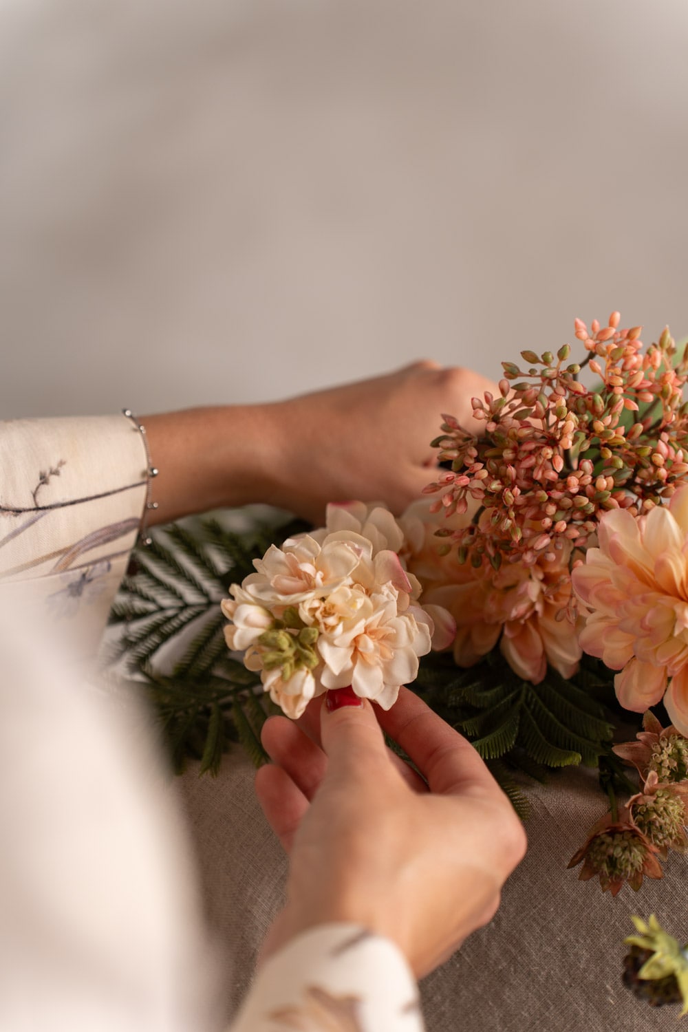 Konstgjorda blommor Lövkoja bukett